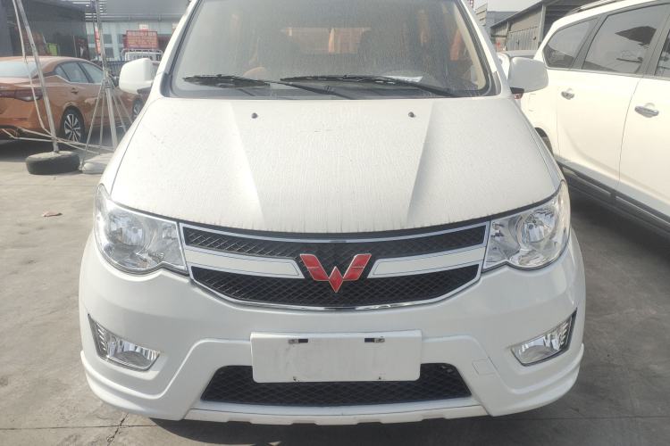 Used Wuling Hongguang 2014 1.5L S Standard Version Front