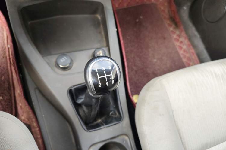 Used Wuling Hongguang 2014 1.2L Base Model China IV Gear Lever