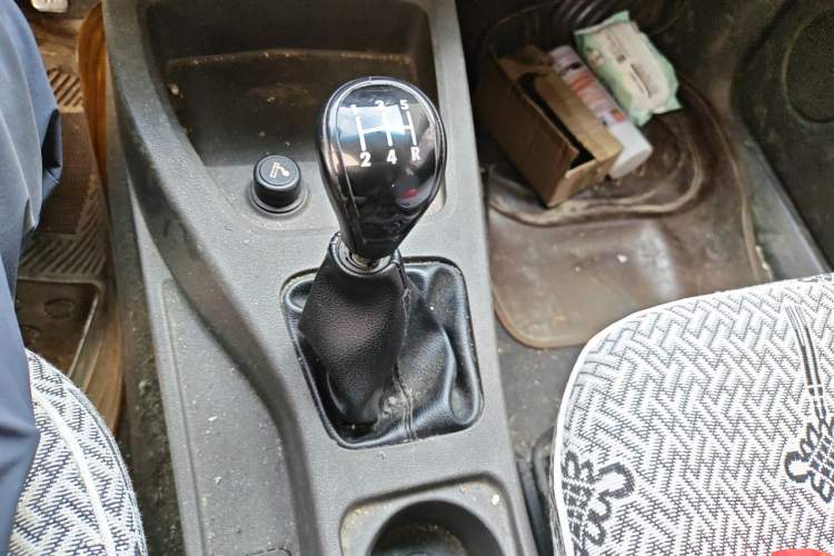Used Wuling Hongguang 2014 1.2L Base Model China IV Gear Lever