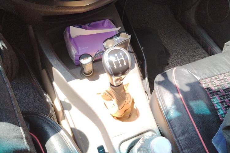 Used Wuling Hongguang 2014 1.5L S Standard Version Gear Lever