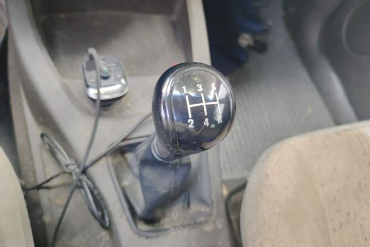 Used Wuling Hongguang 2014 1.2L Base Model China IV Gear Lever
