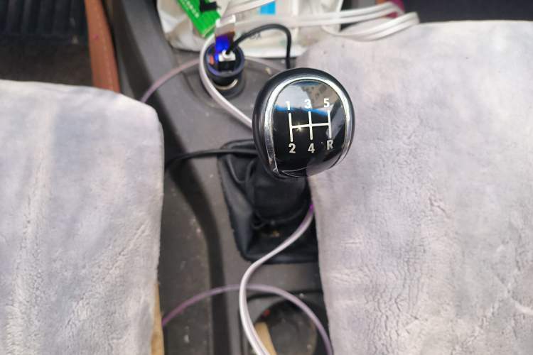 Used Wuling Hongguang 2014 1.5L S Standard Version Gear Lever