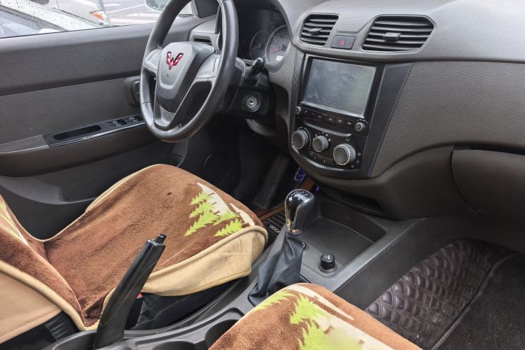 Used Wuling Hongguang 2014 1.5L S Standard Version Gear Lever
