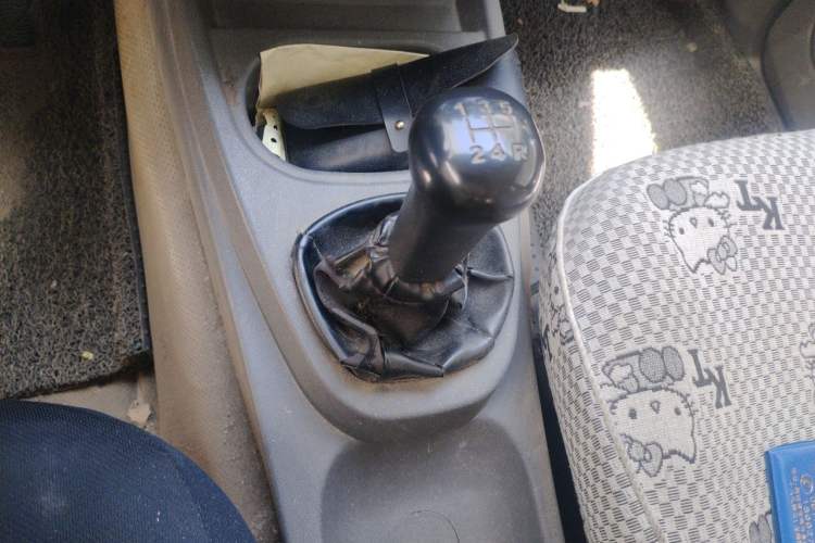 Used Wuling Hongguang 2014 1.5L Base Version Gear Lever