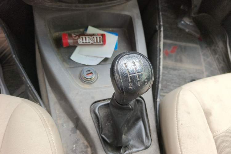 Used Wuling Hongguang 2014 1.5L S Standard Version Gear Lever