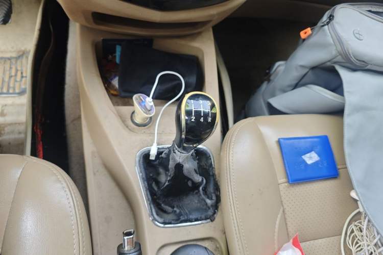 Used Wuling Hongguang 2014 1.5L S Comfort Model Gear Lever