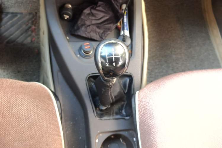 Used Wuling Hongguang 2014 1.5L S Standard Version Gear Lever