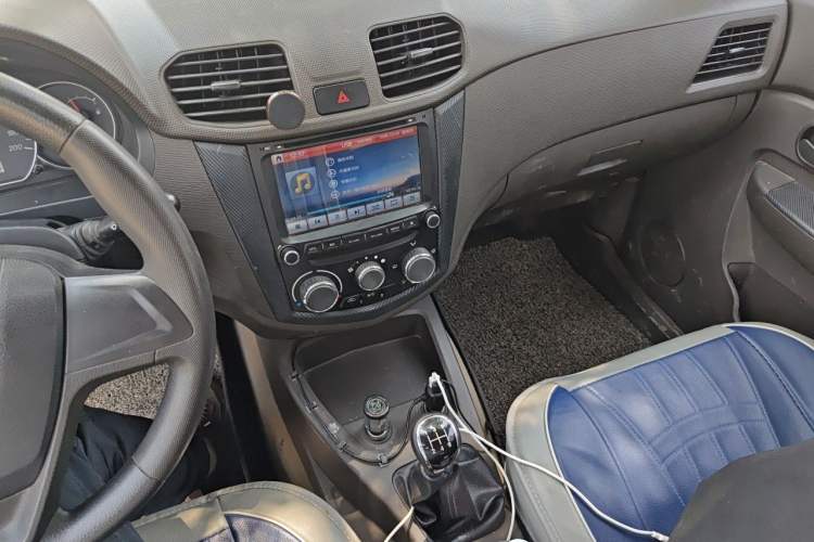 Used Wuling Hongguang 2014 1.5L S Standard Version Gear Lever