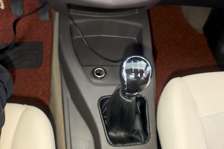 Used Wuling Hongguang 2014 1.5L S Standard Version Gear Lever