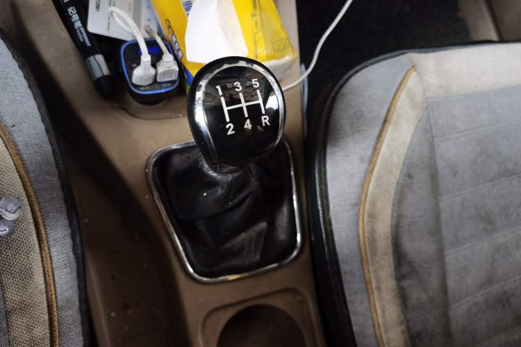 Used Wuling Hongguang 2014 1.5L S Standard Version Gear Lever