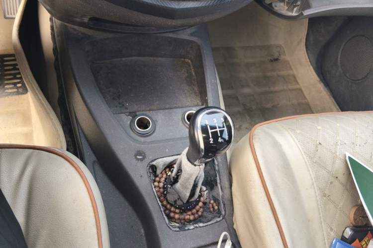 Used Wuling Hongguang 2014 1.5L S Standard Version Gear Lever
