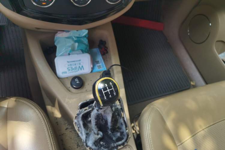 Used Wuling Hongguang 2014 1.5L S Comfort Model Gear Lever