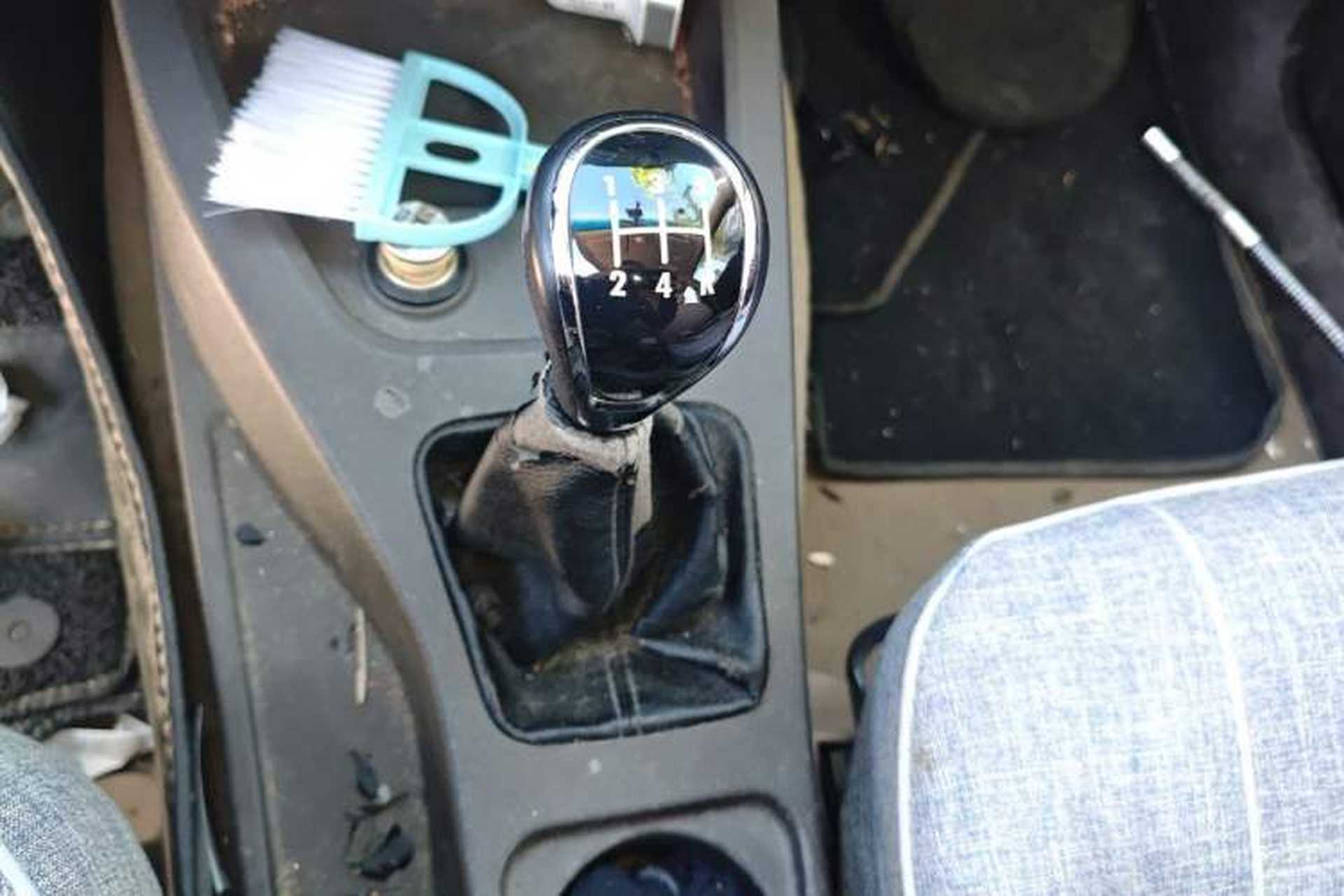 Used Wuling Hongguang 2014 1.5L S Standard Version Gear Lever