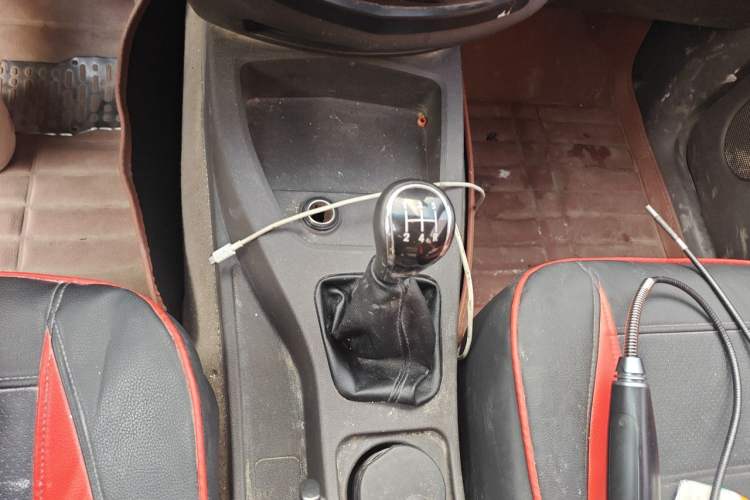 Used Wuling Hongguang 2014 1.5L S Standard Version Gear Lever