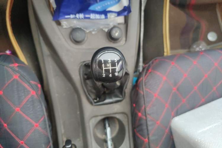 Used Wuling Hongguang 2014 1.5L Base Version Gear Lever