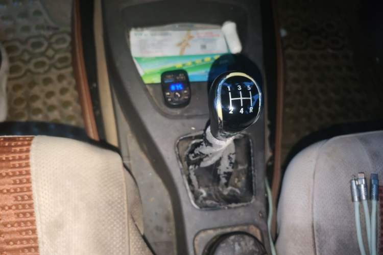 Used Wuling Hongguang 2014 1.5L S Standard Version Gear Lever