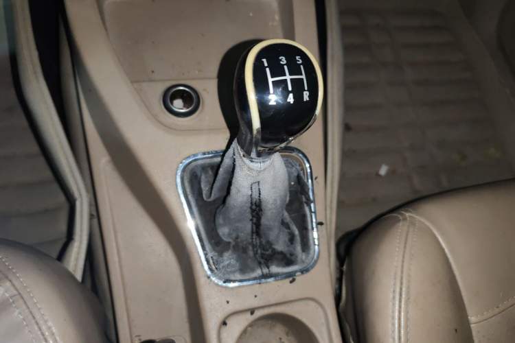 Used Wuling Hongguang 2014 1.5L S Comfort Model Gear Lever