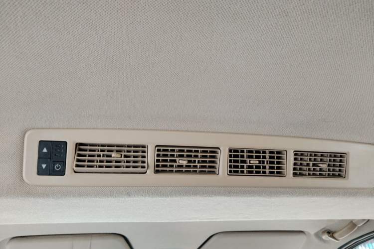 Used Wuling Hongguang 2014 1.5L S Standard Version Headliner