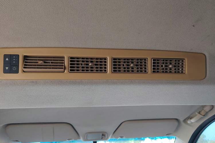 Used Wuling Hongguang 2014 1.5L S Standard Version Headliner