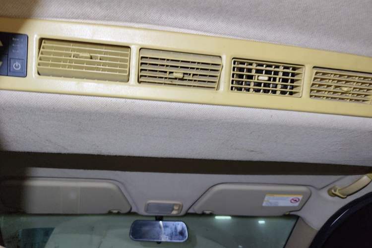 Used Wuling Hongguang 2014 1.5L S Comfort Model Headliner