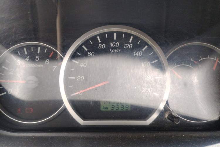 Used Wuling Hongguang 2014 1.5L Base Version Instrument Cluster