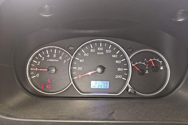 Used Wuling Hongguang 2014 1.5L S Standard Version Instrument Cluster