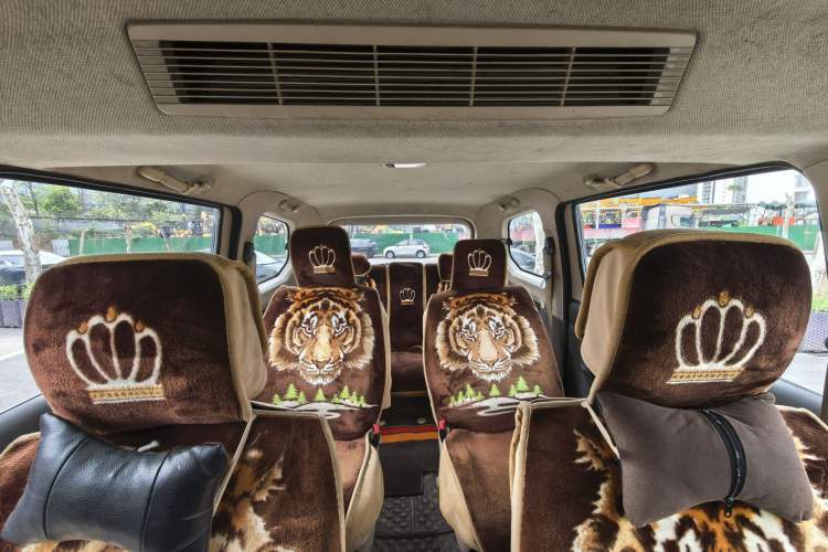 Used Wuling Hongguang 2014 1.5L S Standard Version Interior 6