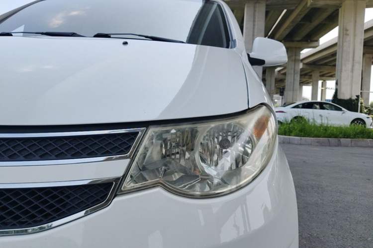 Used Wuling Hongguang 2014 1.5L S Standard Version Left Front Headlight