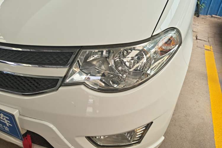 Used Wuling Hongguang 2014 1.5L S Standard Version Left Front Headlight