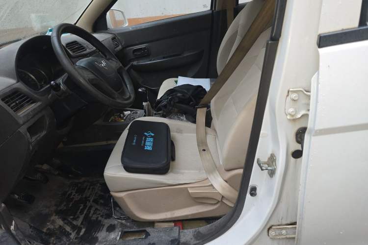 Used Wuling Hongguang 2014 1.5L S Standard Version Left Front Seat
