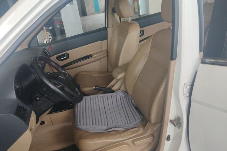 Used Wuling Hongguang 2014 1.5L S Luxury Model Left Front Seat