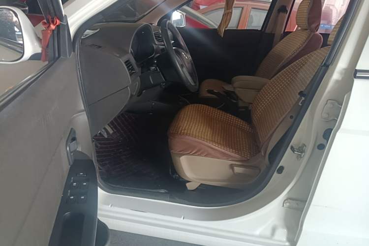 Used Wuling Hongguang 2014 1.5L S Standard Version Left Front Seat