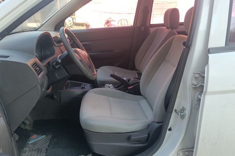 Used Wuling Hongguang 2014 1.5L Base Version Left Front Seat