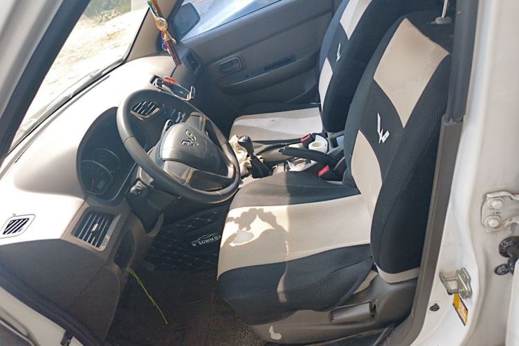 Used Wuling Hongguang 2014 1.5L Base Version Left Front Seat