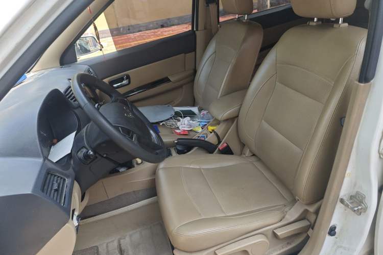 Used Wuling Hongguang 2014 1.5L S Comfort Model Left Front Seat