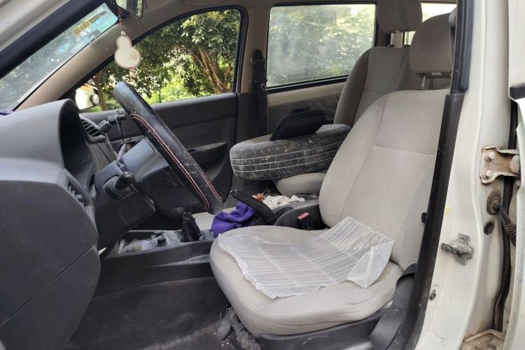 Used Wuling Hongguang 2014 1.5L Base Version Left Front Seat