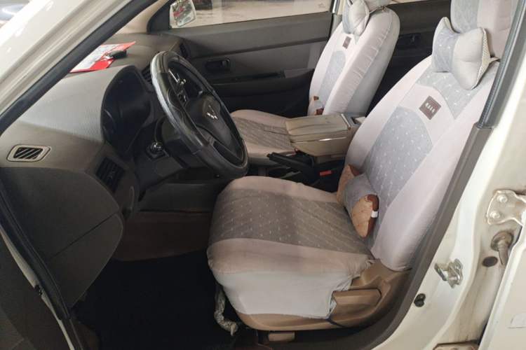 Used Wuling Hongguang 2014 1.5L S Standard Version Left Front Seat