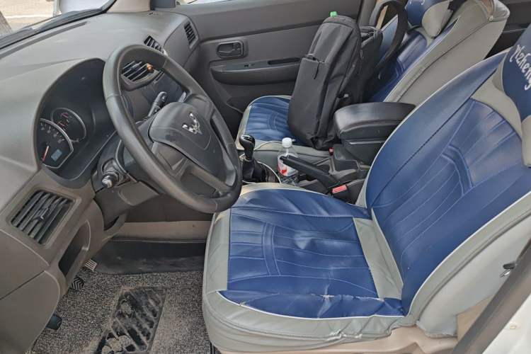 Used Wuling Hongguang 2014 1.5L S Standard Version Left Front Seat