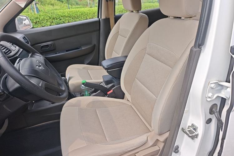 Used Wuling Hongguang 2014 1.5L S Standard Version Left Front Seat