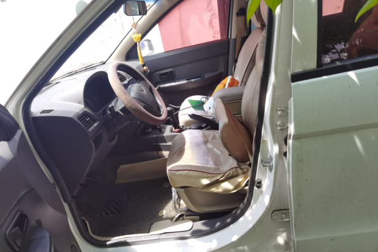 Used Wuling Hongguang 2014 1.5L S Standard Version Left Front Seat