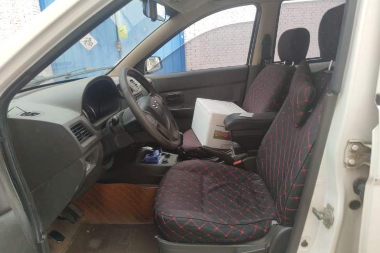 Used Wuling Hongguang 2014 1.5L Base Version Left Front Seat