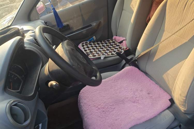 Used Wuling Hongguang 2014 1.2L Base Model China IV Left Front Seat