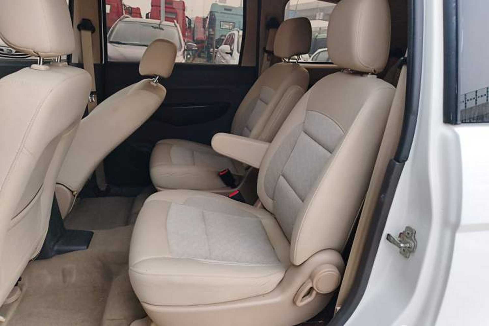 Used Wuling Hongguang 2014 1.5L S Standard Version Left Rear Seat