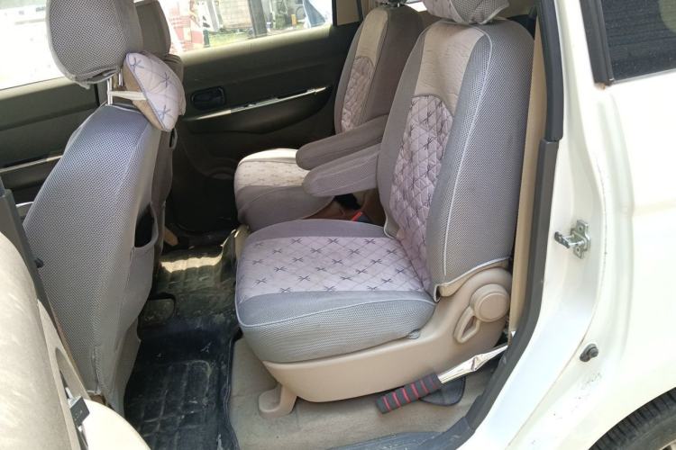 Used Wuling Hongguang 2014 1.5L S Standard Version Left Rear Seat