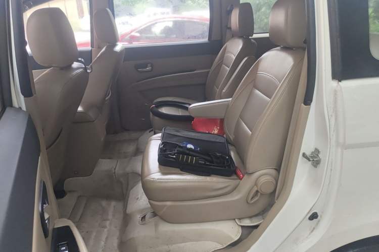 Used Wuling Hongguang 2014 1.5L S Comfort Model Left Rear Seat