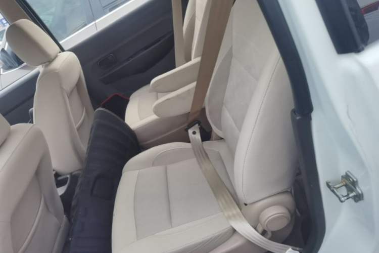 Used Wuling Hongguang 2014 1.5L S Standard Version Left Rear Seat