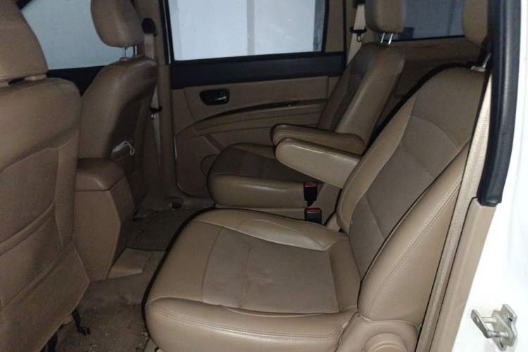 Used Wuling Hongguang 2014 1.2L S Comfort Model China IV Left Rear Seat