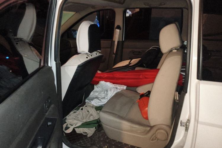 Used Wuling Hongguang 2014 1.5L S Standard Version Left Rear Seat