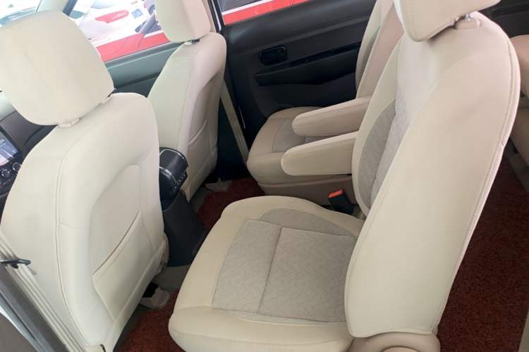 Used Wuling Hongguang 2014 1.5L S Standard Version Left Rear Seat