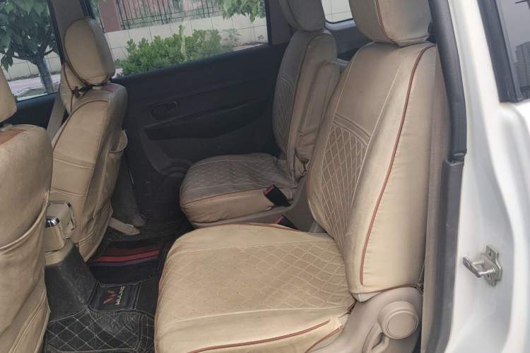 Used Wuling Hongguang 2014 1.5L S Standard Version Left Rear Seat